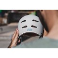 RKD159 REKD Elite 2.0 Helmet Grey Lifestyle 3.jpg